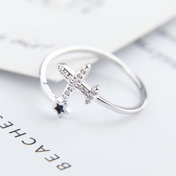 Silver Tone Airplane & Black Star Adjustable Ring - Picture 5 of 6